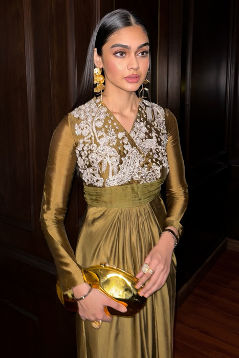 Aroha In Mademoiselle