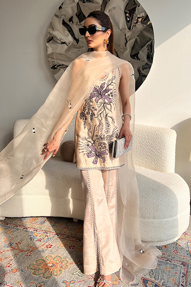 Picture of Jaazah Baloch in Boujee Me